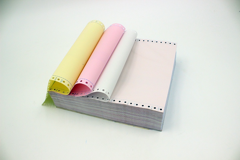 不要买错了，打印纸可以叫针式打印纸也可以叫复印纸